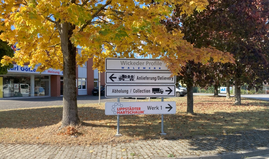 Innerbetriebliche Wegweisung - 1 880x520